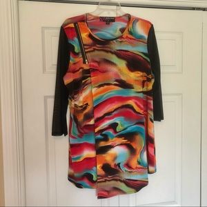 Peck & Peck multi-color tunic w/sheer sleeves. XL